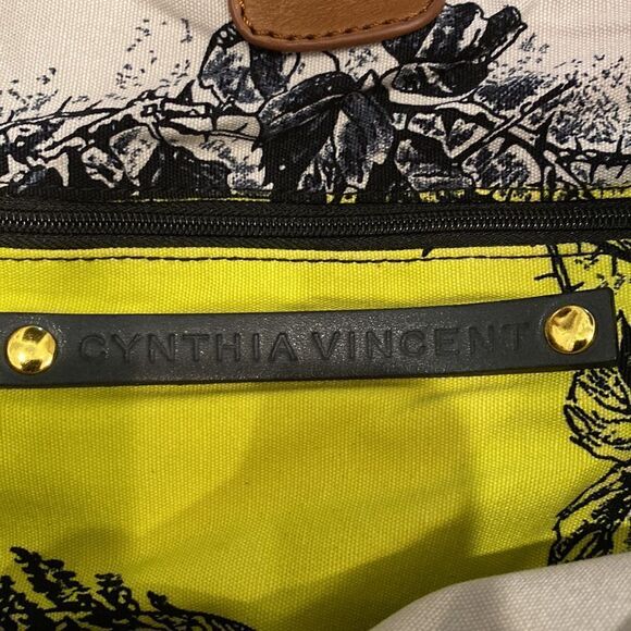 Twelfth street by Cynthia Vincent Berkeley Canvas Tote Leather Trim Aztec Print - Picture 3 of 6